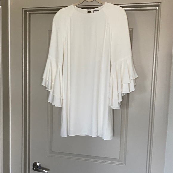 Alexis Mini - Picture 2 of 4